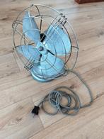 Retro oscillerende metalen ventilator, Ophalen of Verzenden, Gebruikt, Tafelventilator