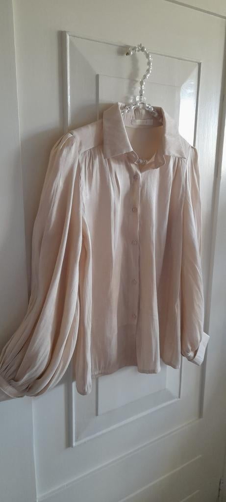Luzabelle blouse met pofmouwen in champagnekleur S/ M, Overige kleuren, Verzenden, Luzabelle, Zo goed als nieuw