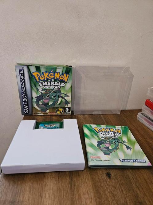 Pokemon Emerald (Lichte schade), Spelcomputers en Games, Games | Nintendo Game Boy, Zo goed als nieuw, 1 speler, Vanaf 3 jaar