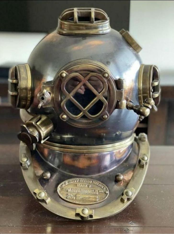 Full size 18" deluxe U.S. "Mark V" Deep Sea Divers Helmet, Antiek en Kunst, Curiosa en Brocante, Ophalen of Verzenden