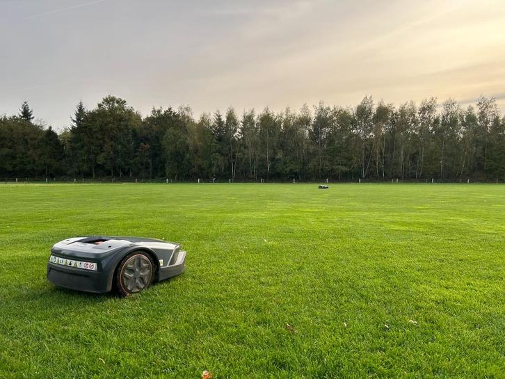 Stihl iMow 7 pro robotmaaier (demo), Tuin en Terras, Robotmaaiers, Zo goed als nieuw, Meer dan 25 cm, Met regensensor, Bestuurbaar via app