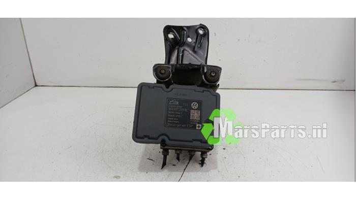 ABS Pomp van een Volkswagen Golf, Auto-onderdelen, Elektronica en Kabels, Volkswagen, Gebruikt, 3 maanden garantie, Ophalen of Verzenden