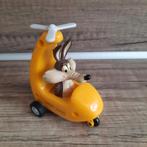 Looney Tunes Wile E. Coyote in helikopter 1991, Ophalen of Verzenden, Looney Tunes, Zo goed als nieuw, Beeldje of Figuurtje