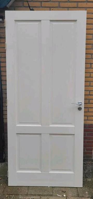 Aangeboden: 2 Paneel Binnendeuren 93x211.5cm beschikbaar voor biedingen