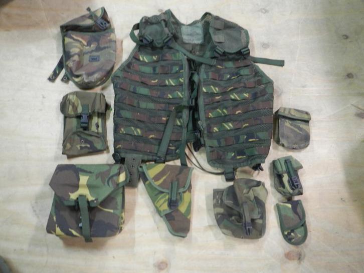 Gevechtsvest Nederlands leger airsoft vest en pouches, Verzamelen, Militaria | Algemeen, Landmacht, Kleding of Schoenen, Nederland