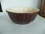 Vintage - retro bruine puddingvorm. Made in Luxembourg., Ophalen of Verzenden, Huis en Inrichting