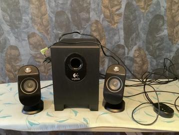 Speakerset Logitech beschikbaar voor biedingen