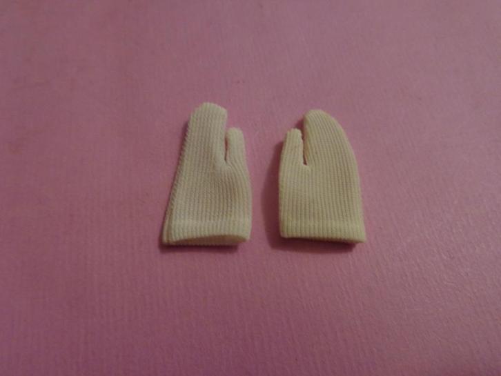 Barbie vintage korte witte handschoentjes, Verzamelen, Poppen, Gebruikt, Accessoires, Ophalen of Verzenden