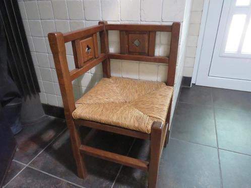 Brutalist Amsterdamse School Eikenhouten Hoekstoel, vintage, Antiek en Kunst, Antiek | Meubels | Stoelen en Banken, Ophalen