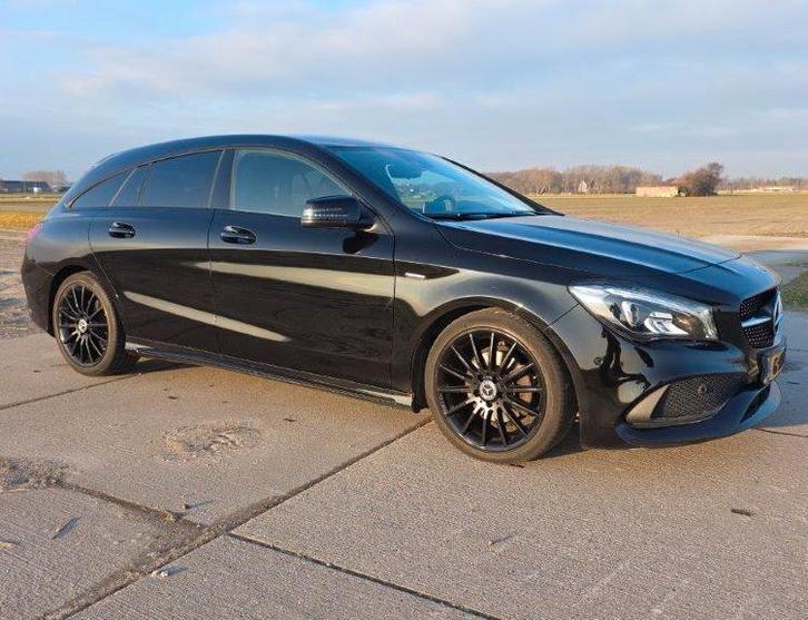 Mercedes CLA 180 Full Black 7G-DCT 2018 AMG Night edition, Auto's, Mercedes-Benz, Particulier, CLA, ABS, Achteruitrijcamera, Adaptieve lichten