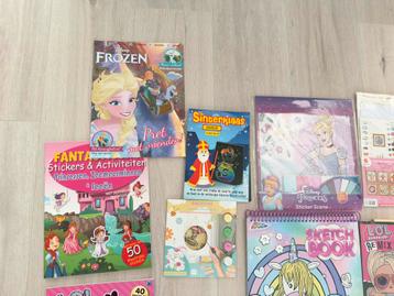 Doe boekjes, kleurboeken, stickerboekje beschikbaar voor biedingen