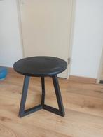 Tafel hoog 45 cm en rond 40 cm hoog kwaliteit, Ophalen, Zo goed als nieuw, Hout