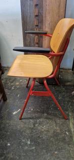 Schoolstoelen Kho Liang voor Marko, Huis en Inrichting, Stoelen, Ophalen, Bruin, Vijf, Zes of meer stoelen