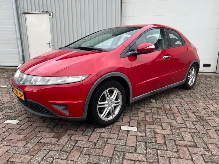 Honda Civic 1.8I Executive 140PK 5DR Airco/Trekhaak MOET WEG, Auto's, Honda, Particulier, Civic, ABS, Airbags, Airconditioning