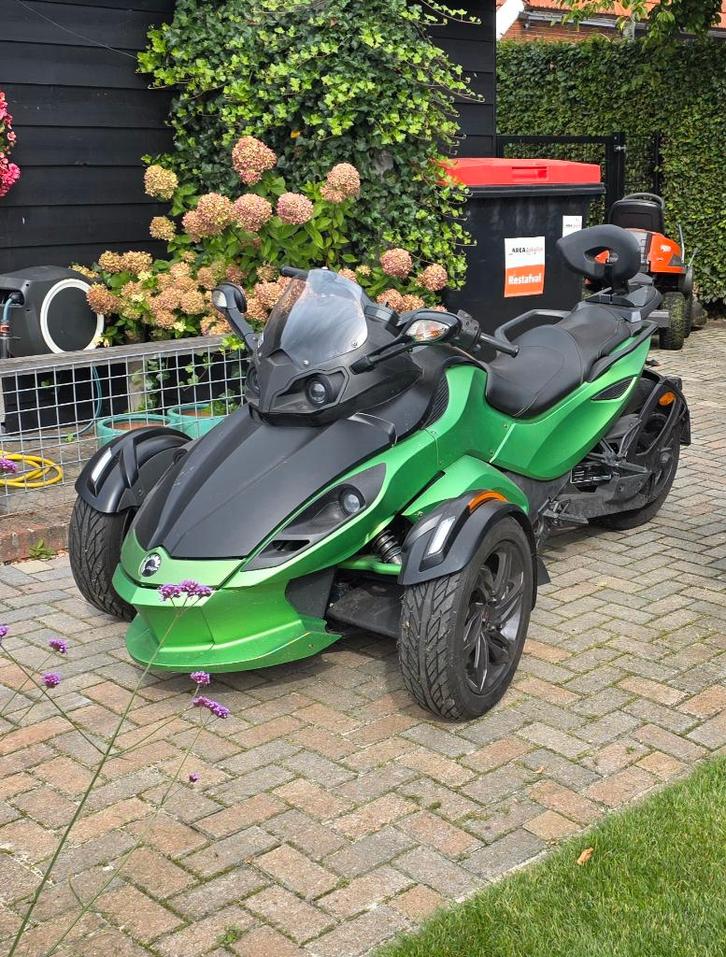 can-am spyder RSS, Motoren, Quads en Trikes, meer dan 35 kW, 2 cilinders, Ophalen