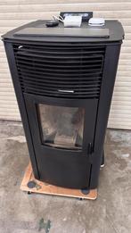 Pellet Kachel 16KW  met CV. Merk ARTEL Clima & Depura, Huis en Inrichting, Kachels, Gebruikt, Ophalen of Verzenden, Pelletkachel