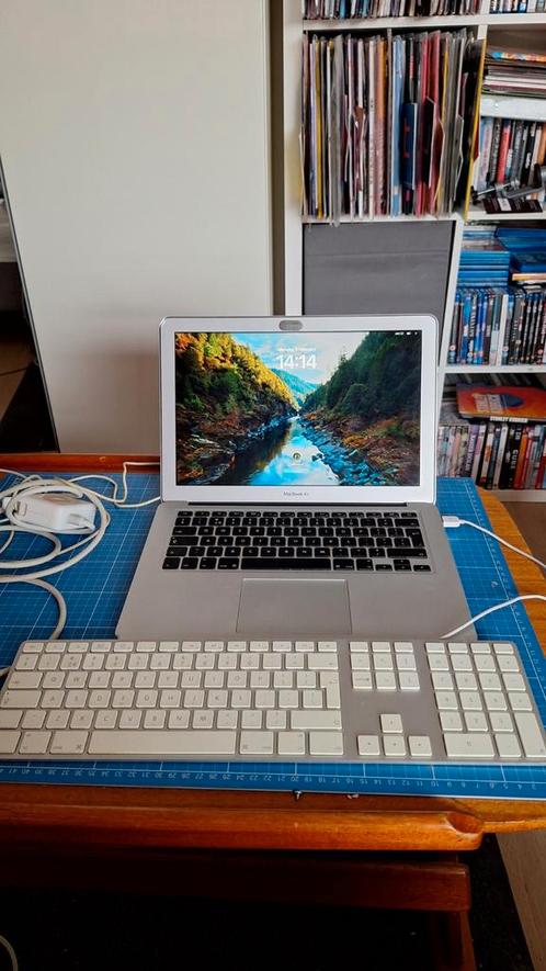 Macbook air 2015 4 gb ram 150gb ssd, Computers en Software, Overige Computers en Software, Zo goed als nieuw, Ophalen of Verzenden