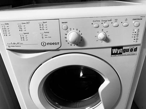 Indesit IWB 61451 C ECO EU – Wasmachine, Witgoed en Apparatuur, Wasmachines, Zo goed als nieuw, Voorlader, 6 tot 8 kg, 85 tot 90 cm