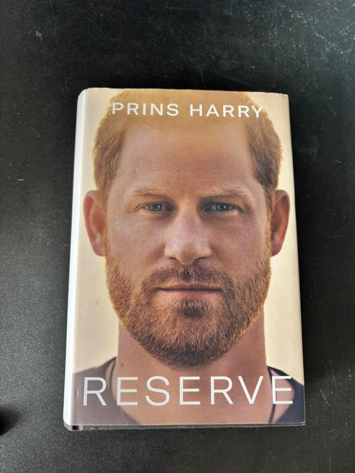 Harry Hertog van Sussex - Reserve, Boeken, Overige Boeken, Zo goed als nieuw, Ophalen of Verzenden