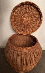 Mooie rieten mand met deksel, Ophalen of Verzenden, Gebruikt, Rond, Overige materialen
