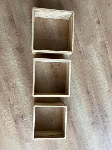 Houten Wandblokken Set van 3 beschikbaar voor biedingen