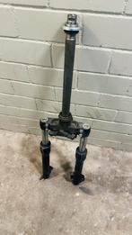 Beverly 300 voorvork, Ophalen