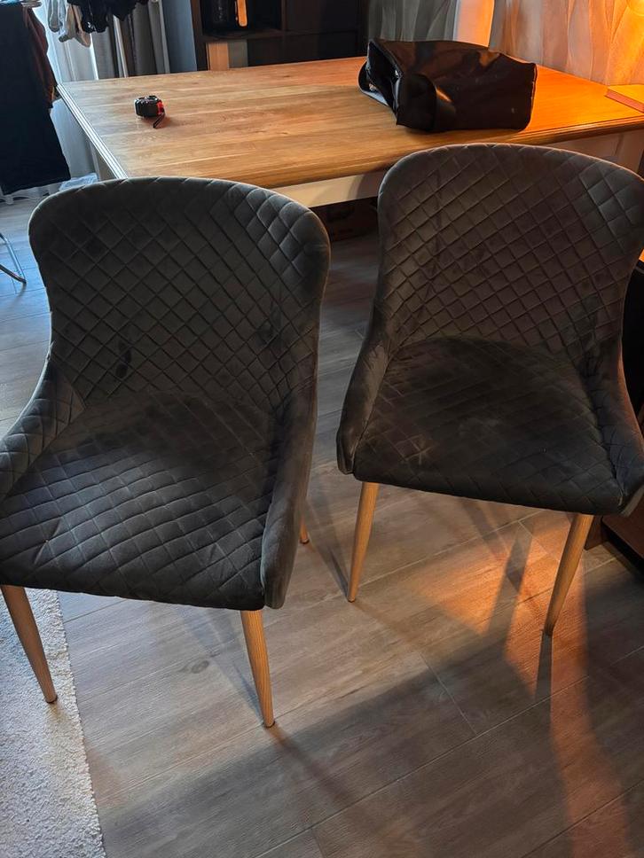 2 Jysk eetkamerstoelen, Huis en Inrichting, Stoelen, Zo goed als nieuw, Twee, Hout, Grijs, Ophalen of Verzenden