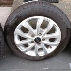 Oxxio velgen met winterbanden 205 60, Ophalen, Zo goed als nieuw