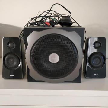 Speakerset beschikbaar voor biedingen