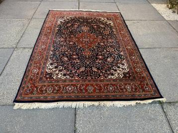 Perzisch handgeknoopt wollen tapijt Sarouek – 243 x 174 cm beschikbaar voor biedingen
