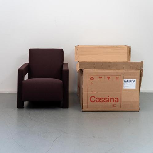 2 Cassina Utrecht fauteuil Bruin type 637 Nieuw, Huis en Inrichting, Fauteuils, Nieuw, Stof