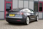 Tesla Model 3 Long Range AWD 75kWh Autopilot (bj 2019), 27 €/maand, Stoelverwarming, Zilver of Grijs, 30 min