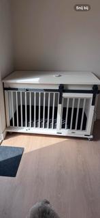 bench Luxe variant + schuifdeur, grijs aluminium 139x75cm., Dieren en Toebehoren, Hondenbenches, Ophalen, Zo goed als nieuw