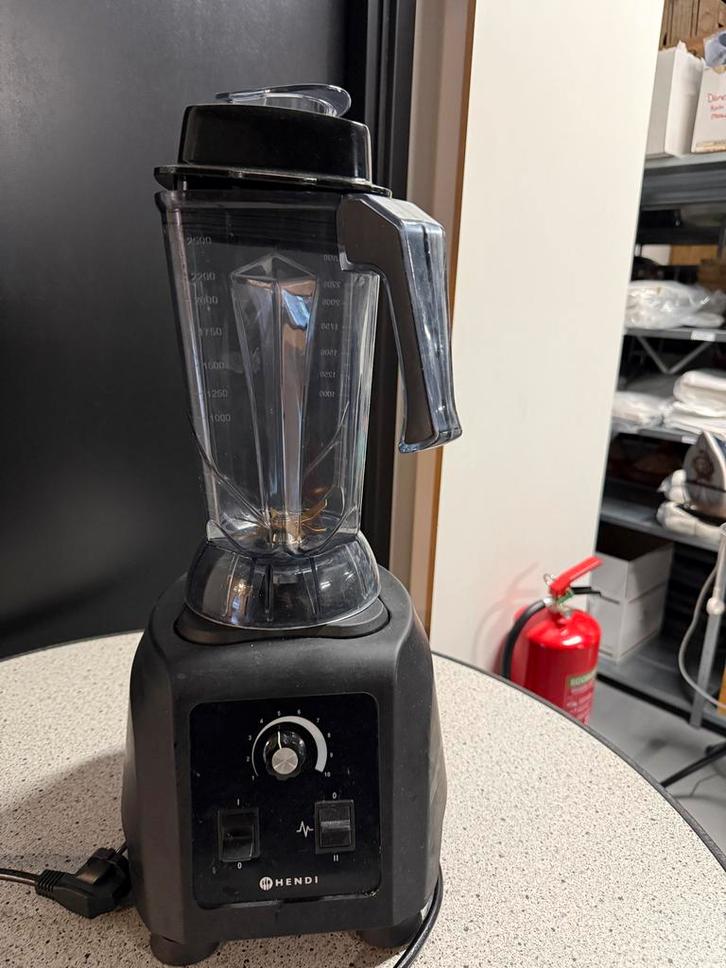 Hendi Krachtige Blender 2.5L - Perfect voor smoothies!, Witgoed en Apparatuur, Blenders, Gebruikt, Blender, Ophalen of Verzenden