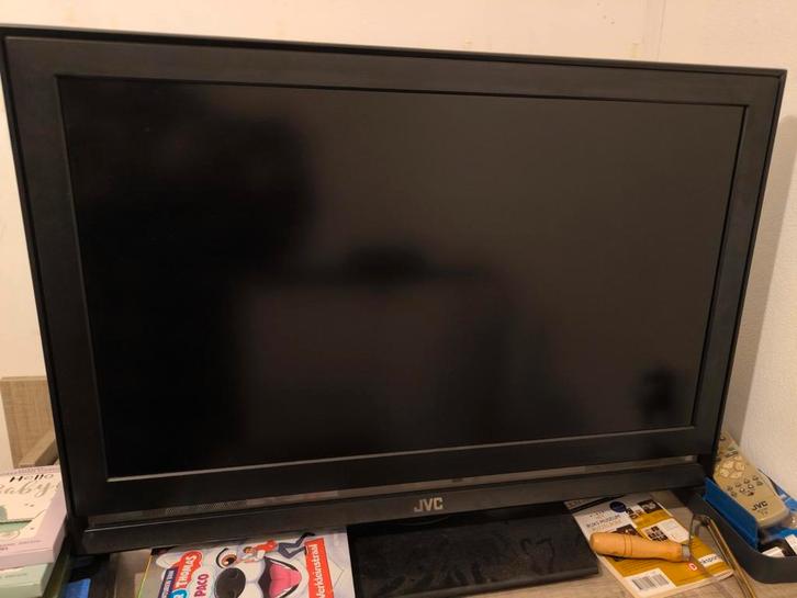 Nette jvc tv 32 inch, Audio, Tv en Foto, Televisies, Zo goed als nieuw, Overige merken, 50 Hz, Ophalen
