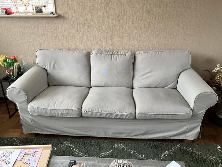 Ikea Ektorp Driezitsbank - Grijs, Huis en Inrichting, Banken | Bankstellen, Zo goed als nieuw, Rechte bank, Driepersoons, 200 tot 250 cm