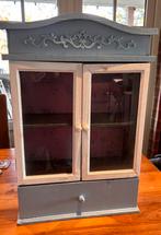 Hangkastje klein vitrinekastje, Huis en Inrichting, Kasten | Vitrinekasten, Ophalen, Minder dan 50 cm, Gebruikt, Minder dan 25 cm