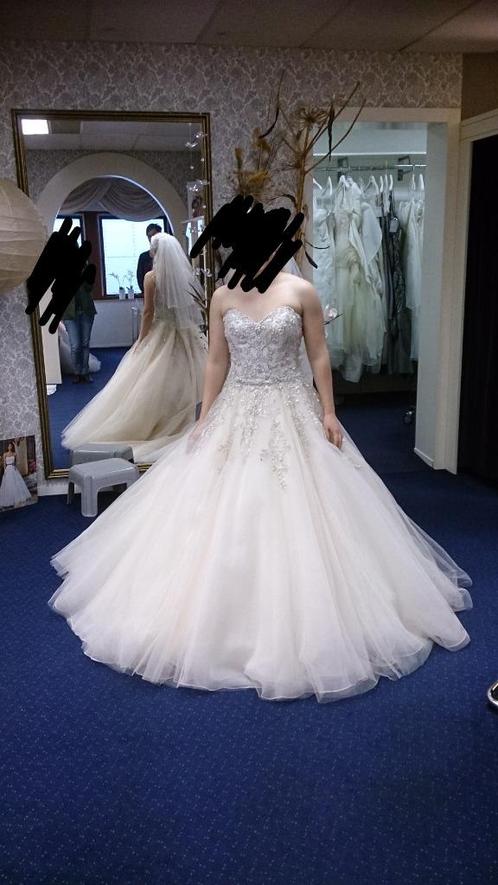A-line trouwjurk , champagnekleurig, Kleding | Dames, Trouwkleding en Trouwaccessoires, Gedragen, Trouwjurk, Overige kleuren, Ophalen