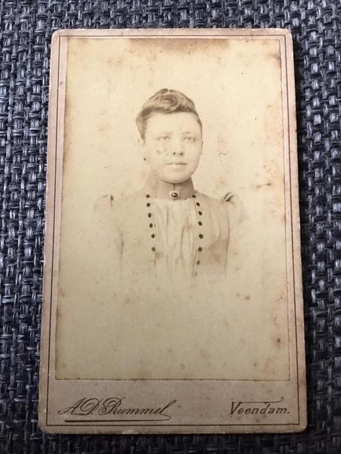 CDV, Vrouw, A.D. Prummel, Veendam, Carte de Visite, Verzamelen, Foto's en Prenten, Gebruikt, Foto, Voor 1940, Ophalen of Verzenden