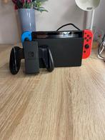 Nintendo Switch + super mario odyssey, Spelcomputers en Games, Ophalen, Met games, Met 2 controllers, Zo goed als nieuw