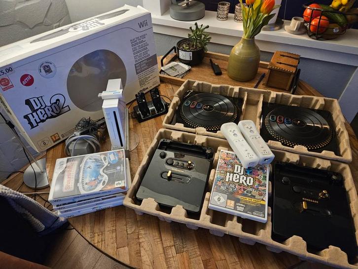 Wii Compleet DJ Pakket met Spellen & Controllers, Spelcomputers en Games, Games | Nintendo Wii, Gebruikt, Sport, 3 spelers of meer