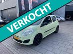 Renault Twingo 1.2-16V Dynamique NAP APK 4x Nieuwe banden!, Auto's, Voorwielaandrijving, Twingo, Gebruikt, 4 stoelen