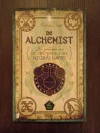 Nicolas Flamel - De Alchemist (Michael Scott), Boeken, Ophalen of Verzenden, Gelezen