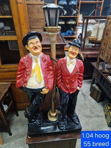 Groot Laurel en Hardy lantaarn beeld 104x55 beschikbaar voor biedingen