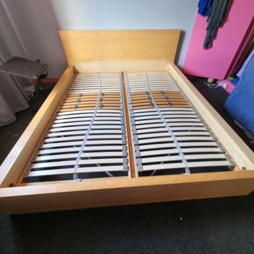 Houten bed