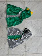 Twee capes: ridder en draak verkleedkleren, Kinderen en Baby's, Carnavalskleding en Verkleedspullen, Ophalen of Verzenden, Zo goed als nieuw
