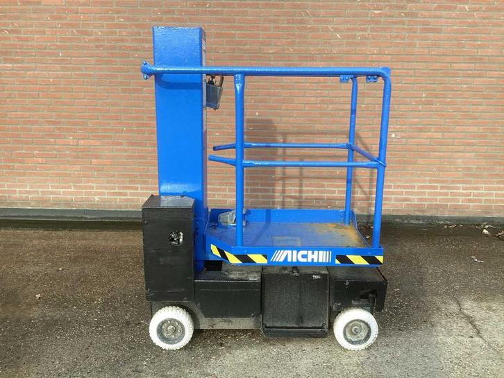 2010 AICHI SV 04 B Hoogwerker, Zakelijke goederen, Machines en Bouw | Liften, Steigers en Ladders