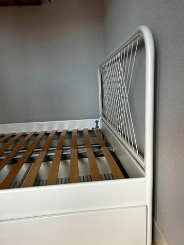 IKEA NESTTUN bedframe + gratis lades + VALEVÅG matras - afbeelding 1