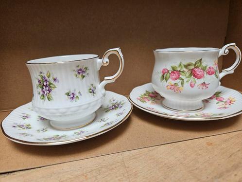 Queens Kop en Schotel Set - Wild Flower & Violet, Antiek en Kunst, Antiek | Servies los, Ophalen of Verzenden