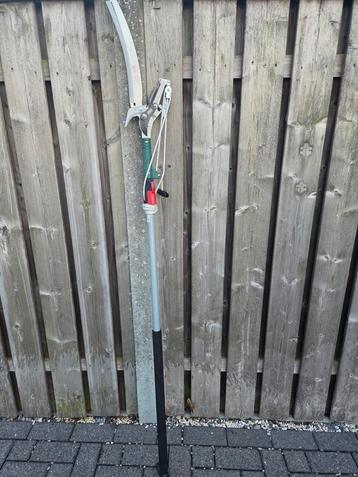 Takkenschaar/ boomzaag ineen  beschikbaar voor biedingen